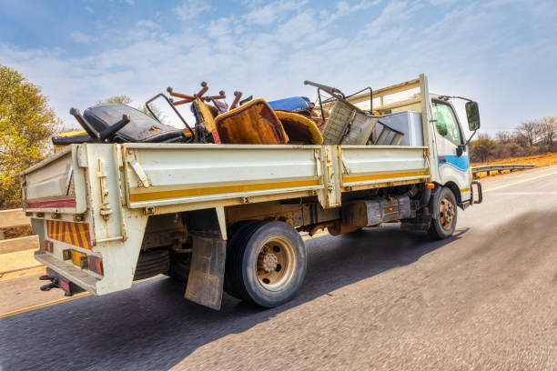 Best Junk Hauling Services  in Okemos, MI