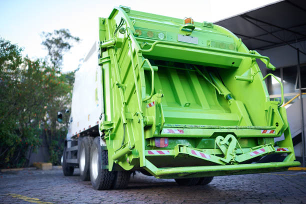 Best Estate Cleanout Services  in Okemos, MI